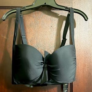 Torrid Size 1X (14/16) black Bikini Top-tie front bandeau style NWT